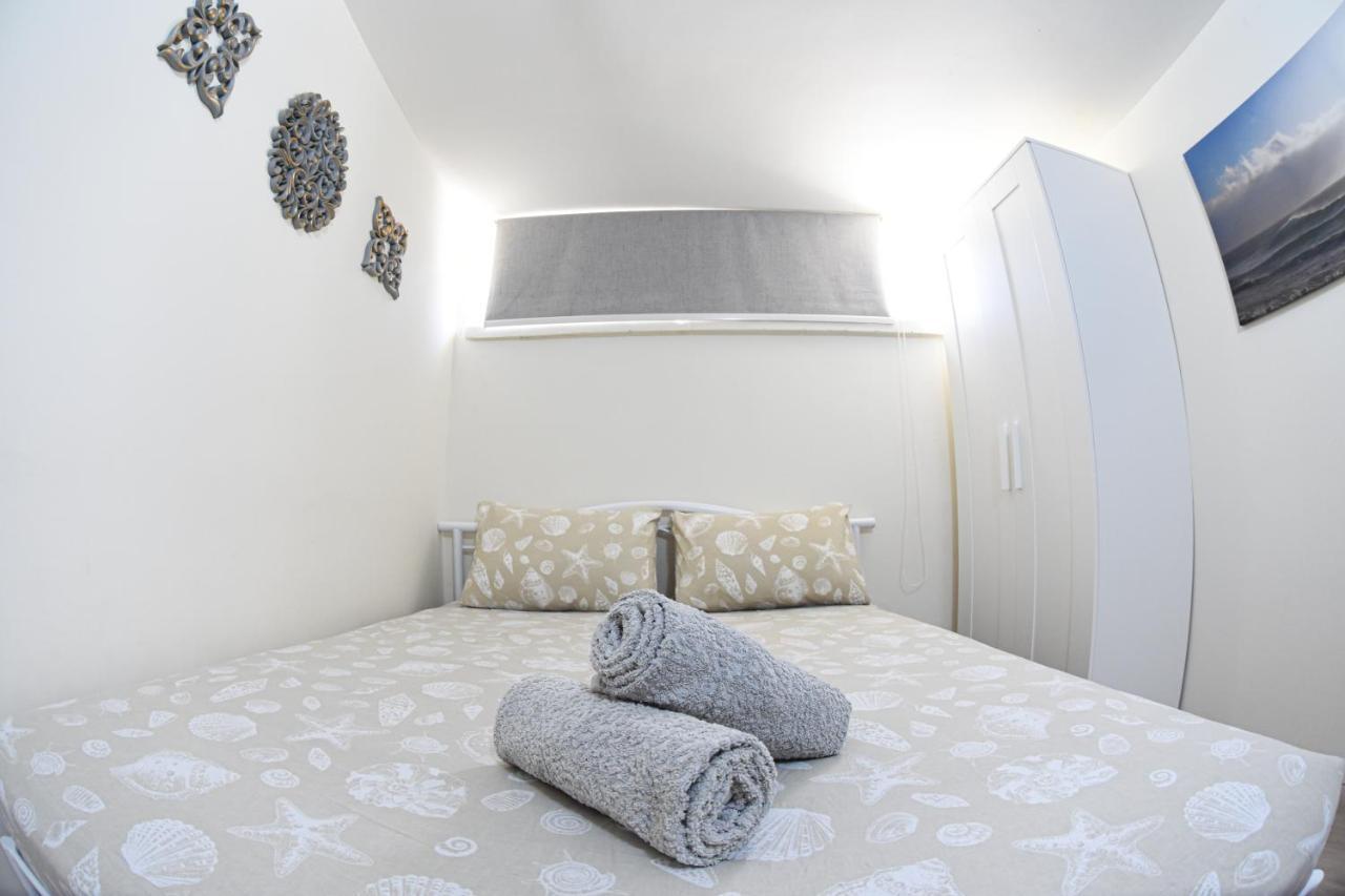 Sunshine Suite Boutique Only 5 Min Walk To The Beach - By Seaelo เอลัต ภายนอก รูปภาพ