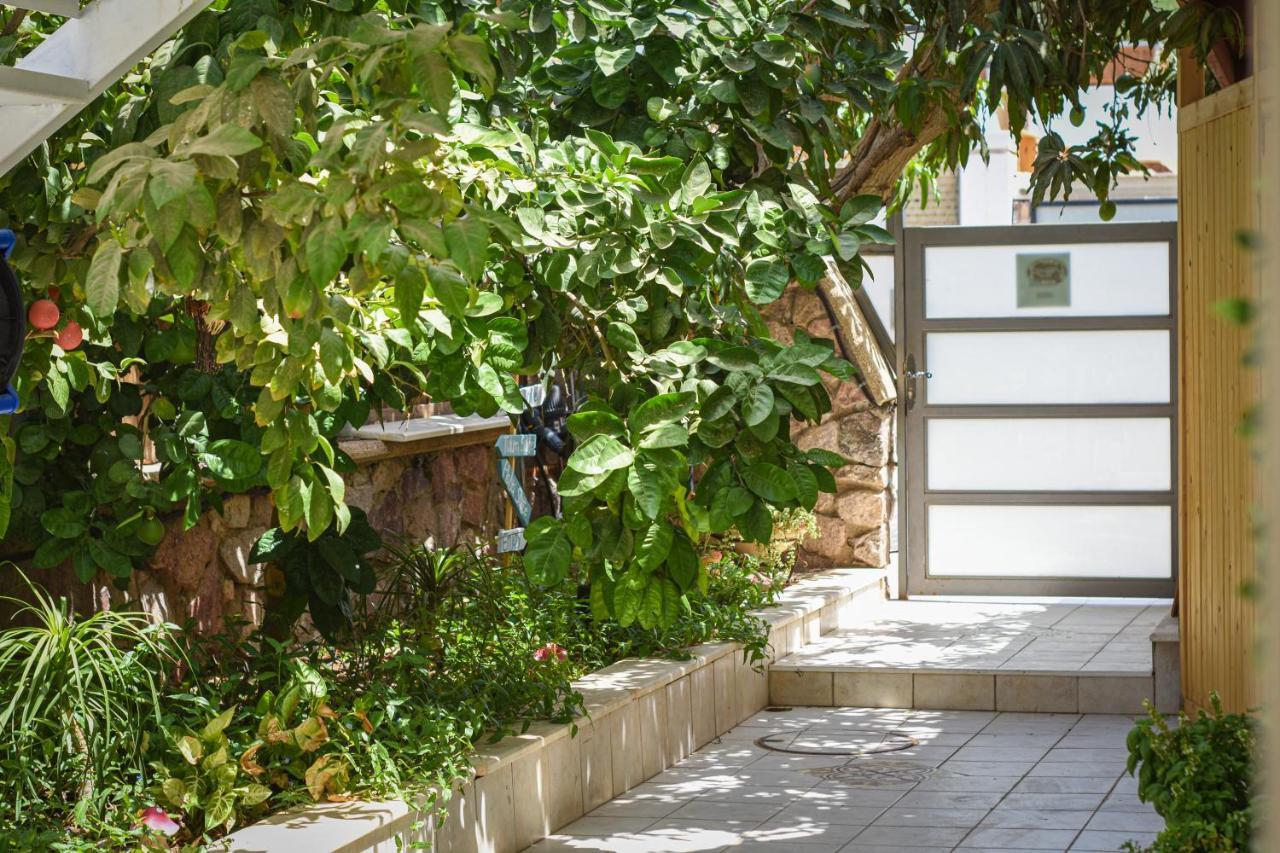 Sunshine Suite Boutique Only 5 Min Walk To The Beach - By Seaelo เอลัต ภายนอก รูปภาพ
